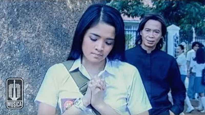 Kisah Kasih di Sekolah